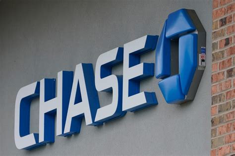 'Banking while Black': Woman sues Chase Bank over racial discrimination